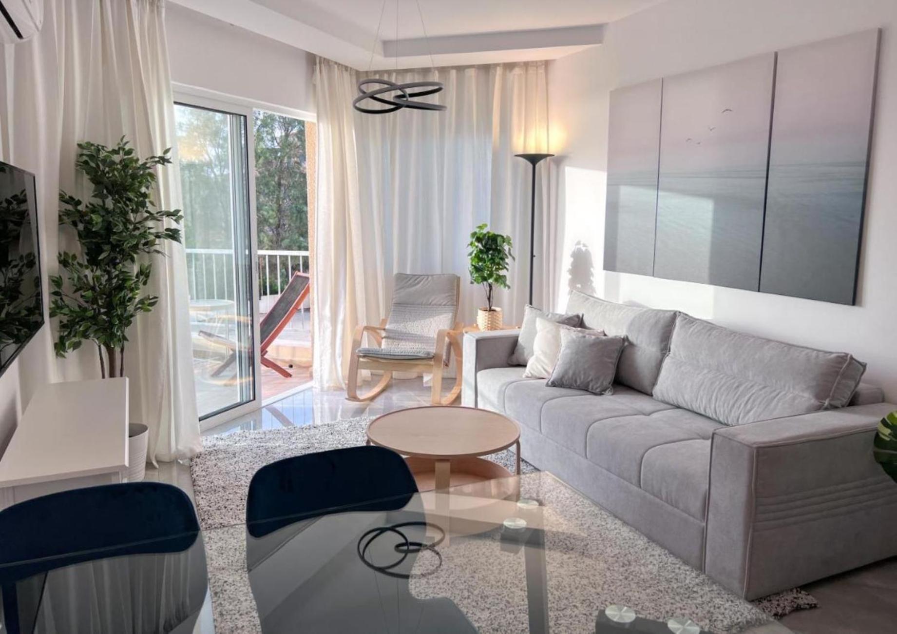 H&O Diamond Complex Sea View Apartment Paphos Exteriör bild